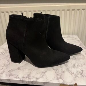 H&M Elegant Black Ankle Boots